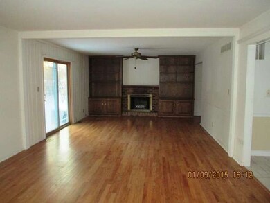 560 Forest Cir, Algonquin, IL 60102 - photo 3