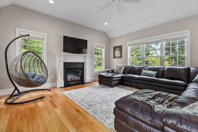 240 Clapp Rd, Scituate, MA 02066 - photo 4