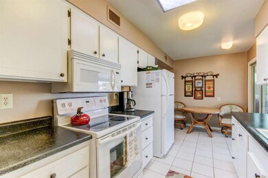 17677 N Del Webb Blvd, Sun City, AZ 85373 - photo 3