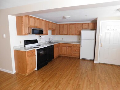 16 Mill St unit 26, Springvale, ME 04083 - photo 3