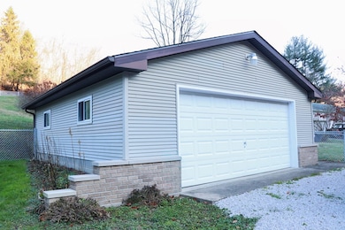 1710 Middle Grave Creek Rd, Moundsville, WV 26041 - photo 5