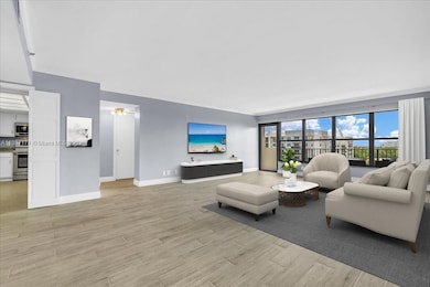 The Tower at Port Royale unit 802, Fort Lauderdale, FL 33308 - photo 4