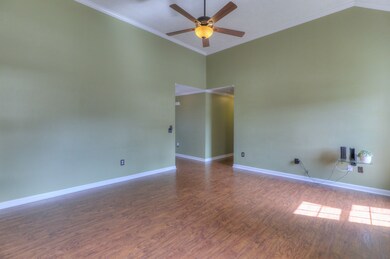 601 Indian Springs Cir, Manchester, TN 37355 - photo 7