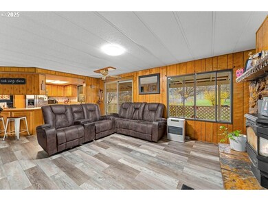 400 Holmstead Rd, Williams, OR 97544 - photo 4