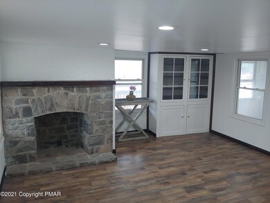 516 Red Rock Rd, Cresco, PA 18326 - photo 4