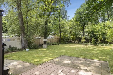 43 Fuller St, Everett, MA 02149 - photo 6