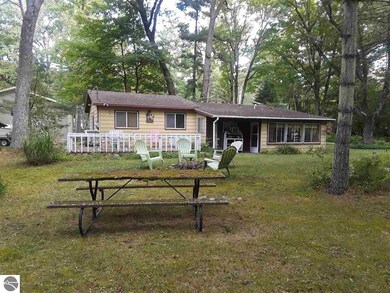 1018 S 5th St, Au Gres, MI 48703 - photo 2