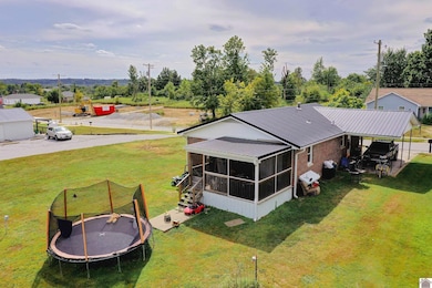 508 E Walnut St, Dawson Springs, KY 42408 - photo 5