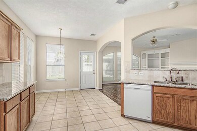 8931 Green Ray Dr, Houston, TX 77095 - photo 6