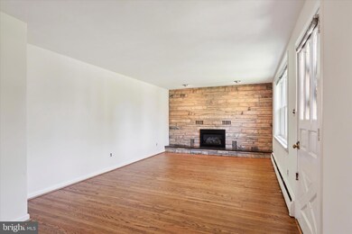 137 Walker Ave, Elkins Park, PA 19027 - photo 4