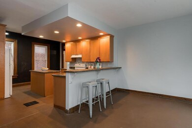 2458_N_4th-9