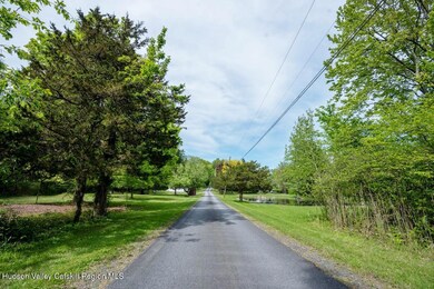 Entrance Driveway