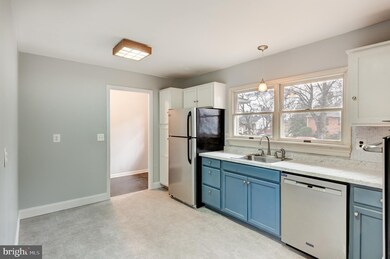 426 Highmeadow Rd, Reisterstown, MD 21136 - photo 6