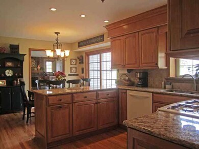 750 Oakview Dr, Algonquin, IL 60102 - photo 6