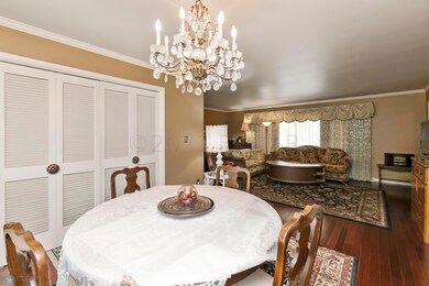 Formal Dining