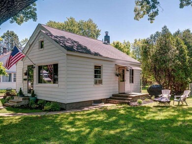 10 Morrison St, Uxbridge, MA 01569 - photo 2