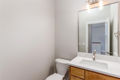 904 Henryson St, Story City, IA 50248 - photo 5