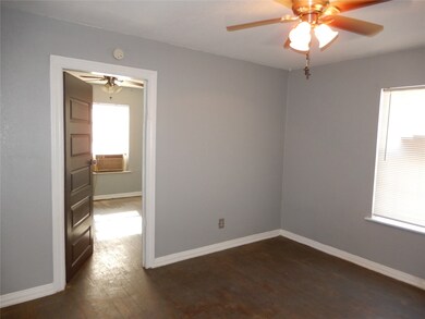 6814 1/2 Donlen St, Houston, TX 77022 - photo 5