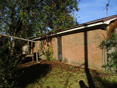 205 S Walker St, Quitman, GA 31643 - photo 7