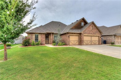 19805 Crest Ridge Dr, Edmond, OK 73012 - photo 2