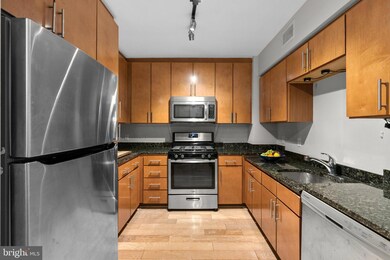 915 E St NW unit 414, Washington, DC 20004 - photo 6