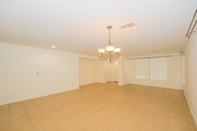 17154 living room