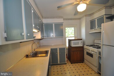 202 E Center Ave, Maple Shade, NJ 08052 - photo 4