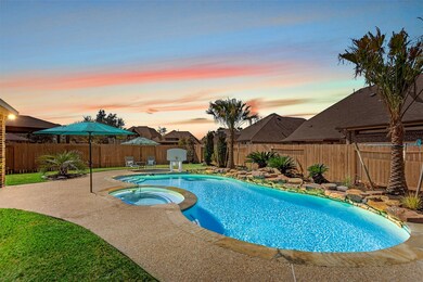 Your own private back yard paradise with a sparkli