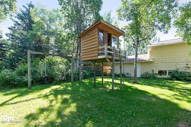 Back Yard_KI_04-SMALL