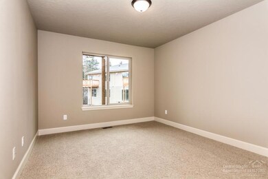 61292 Ring Bearer Ct, Bend, OR 97702 - photo 5