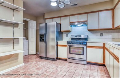 887 Crimson Ct unit 148, Morganville, NJ 07751 - photo 3