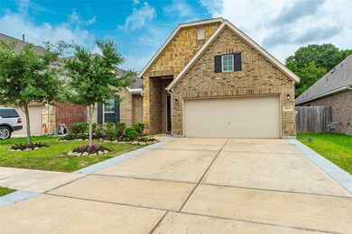 1672 Maggie Trail Dr, Alvin, TX 77511 - photo 3