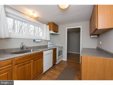 3807 Shellpot Dr, Wilmington, DE 19803 - photo 4