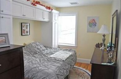 202 W 8th St unit 2, Boston, MA 02127 - photo 5
