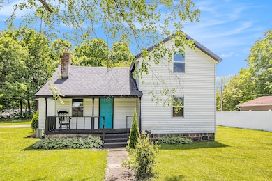 512 E Cass St, Schoolcraft, MI 49087 - photo 2