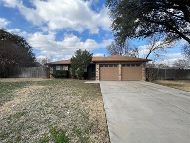 5809 Shamrock Ct, North Richland Hills, TX 76180 - photo 2