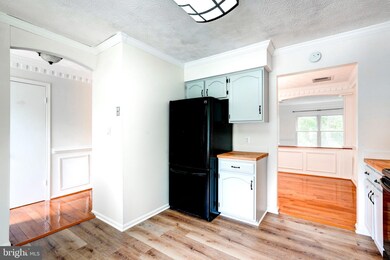 12024 Winding Creek Way, Germantown, MD 20874 - photo 6