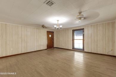 5-web-or-mls-810 Abbirene St-5
