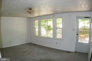 9031 Turnbull Rd, Warrenton, VA 20186 - photo 6