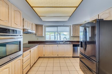 11212 N 32nd St unit 1, Phoenix, AZ 85028 - photo 2