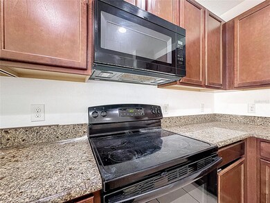 662 Vitoria Rd, Davenport, FL 33837 - photo 5