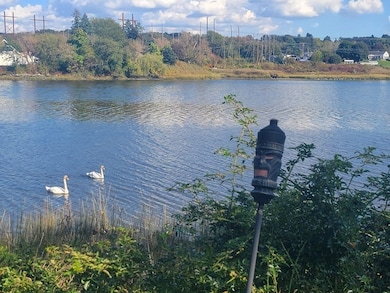 76 Front St, Swansea, MA 02777 - photo 5