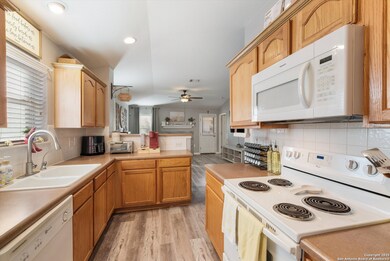 6719 Dragon Creek, San Antonio, TX 78242 - photo 5