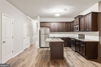 4497 Ravenwood Dr, Union City, GA 30291 - photo 5