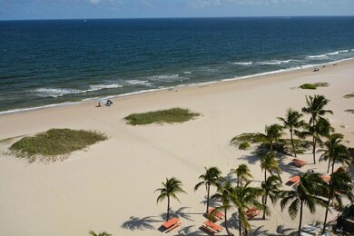 CLOSE TO BEACH