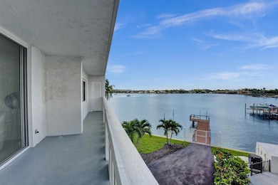 231 E Lantana Rd unit 304, Lantana, FL 33462 - photo 2