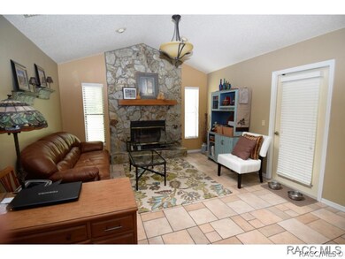 886 E Whitecloud Ln, Hernando, FL 34442 - photo 6