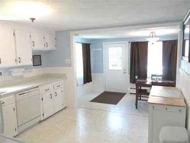 81 Bay State Rd, Methuen, MA 01844 - photo 3