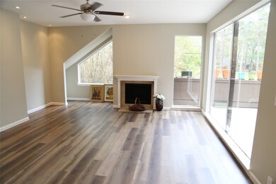 294 Litchfield Ln, Houston, TX 77024 - photo 3