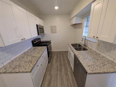 8038 Cambridge Cir unit B, White Settlement, TX 76108 - photo 7